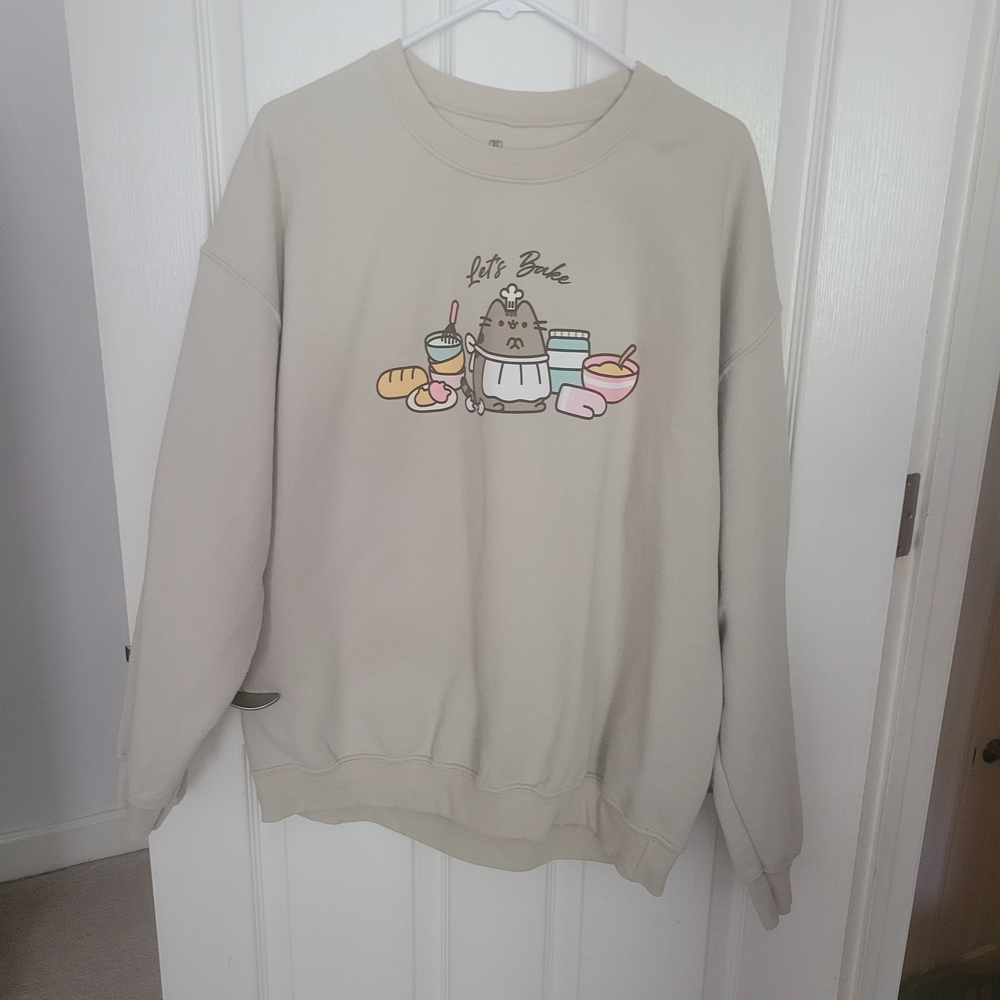 Pusheen Beige Crew Neck Sweatshirt with "Lets Bake"
